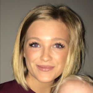 Meet your Posher, Liz